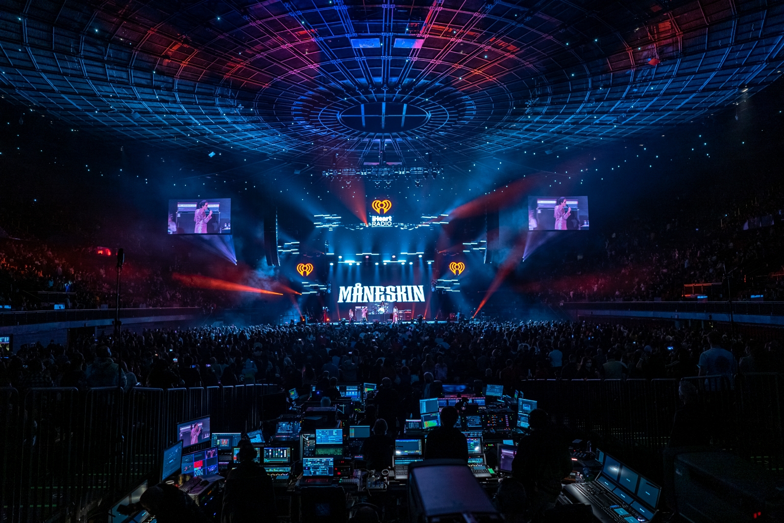 League Of Legends World Championship Comes Alive With GLP JDC1