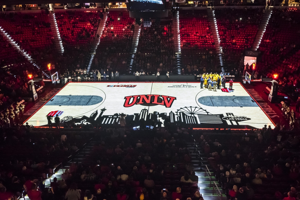  4Wall, Epson, & oogoog Bring New 3D Projecton System to UNLV Men's Basketball