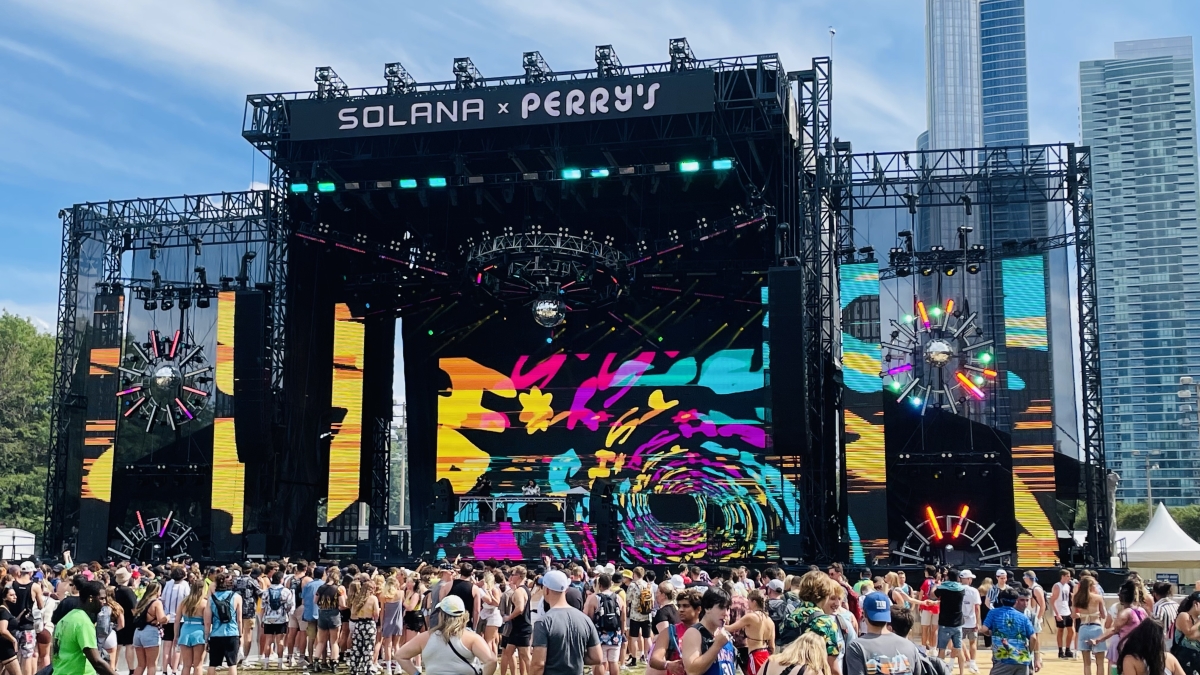  Chris Lisle and Elation Keep the Beat on Lollapalooza Perry's Stage