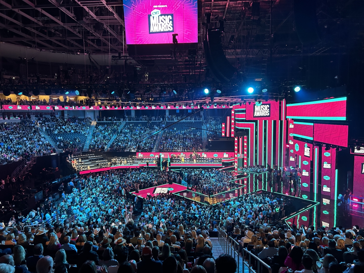  4Wall Entertainment Provides Lighting for Tom Kenny Lighting Design at the 2023 CMT Music Awards
